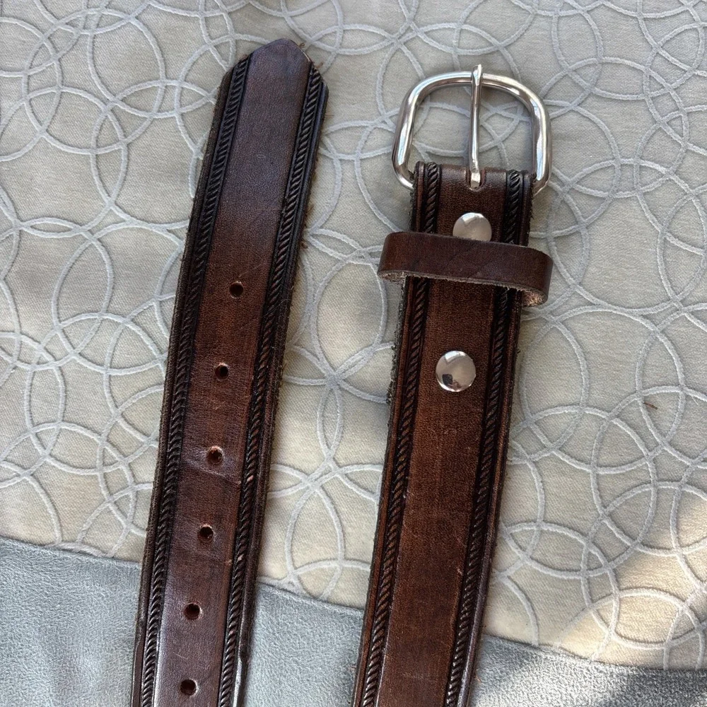Tandy Mens Leather Belt Brown Tooled Embossed‎ Silver Buckle 1.25
